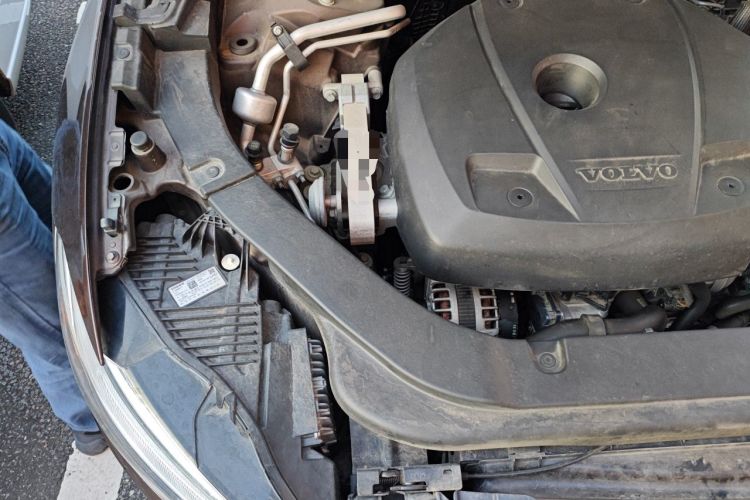 Used Volvo XC60 2020 T5 4x4 Zhiyi Luxury Edition Engine Bay Right
