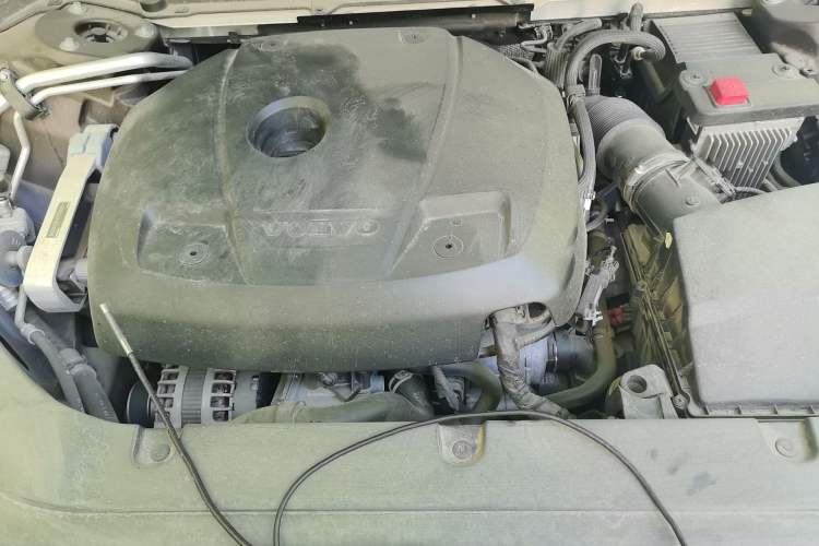 Used Volvo XC60 2020 T5 4x4 Zhiyi Luxury Edition Engine Bay