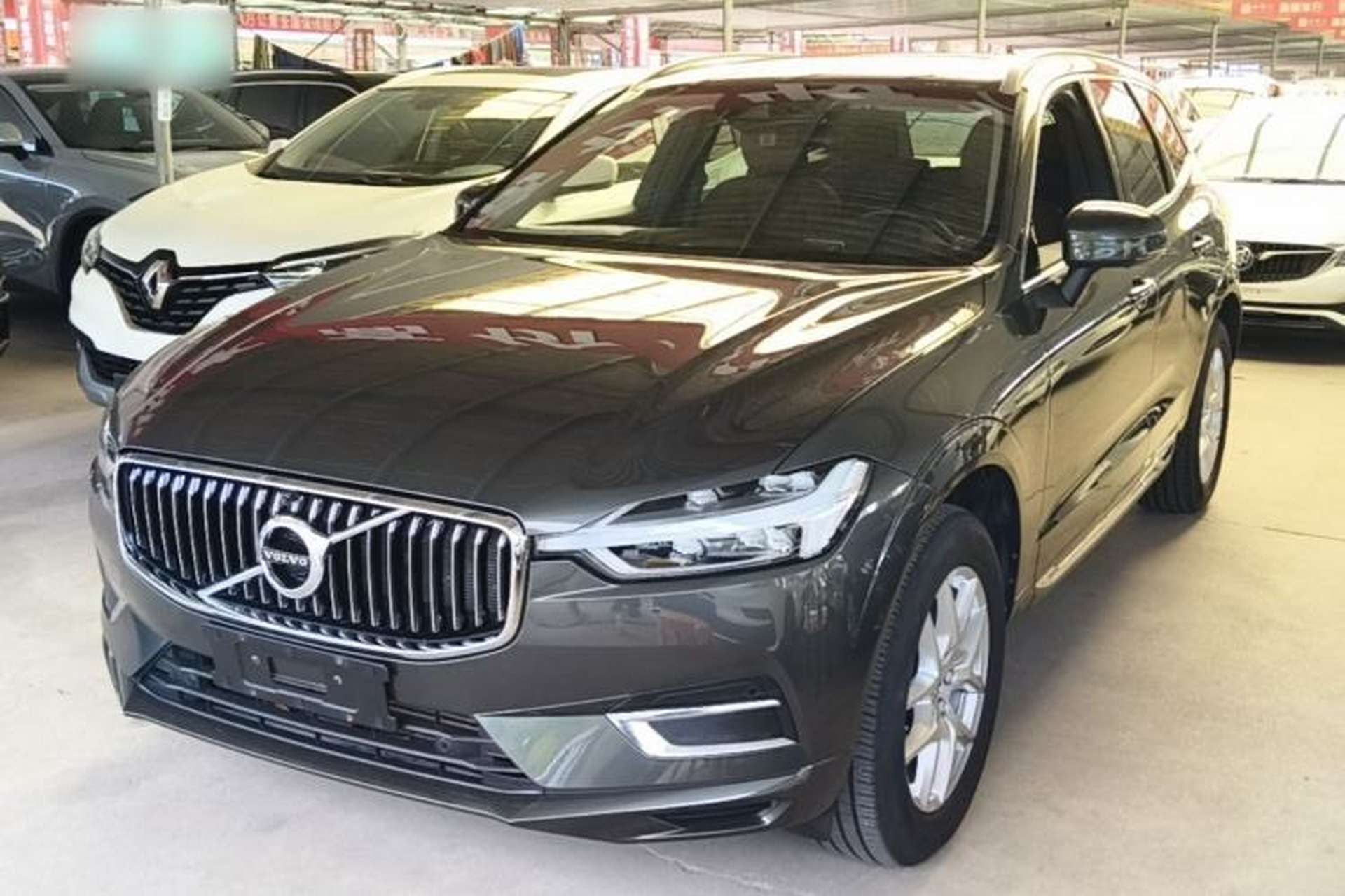 Used Volvo XC60 2020 T5 4x4 Zhiyi Luxury Edition Front Left 45 Deg