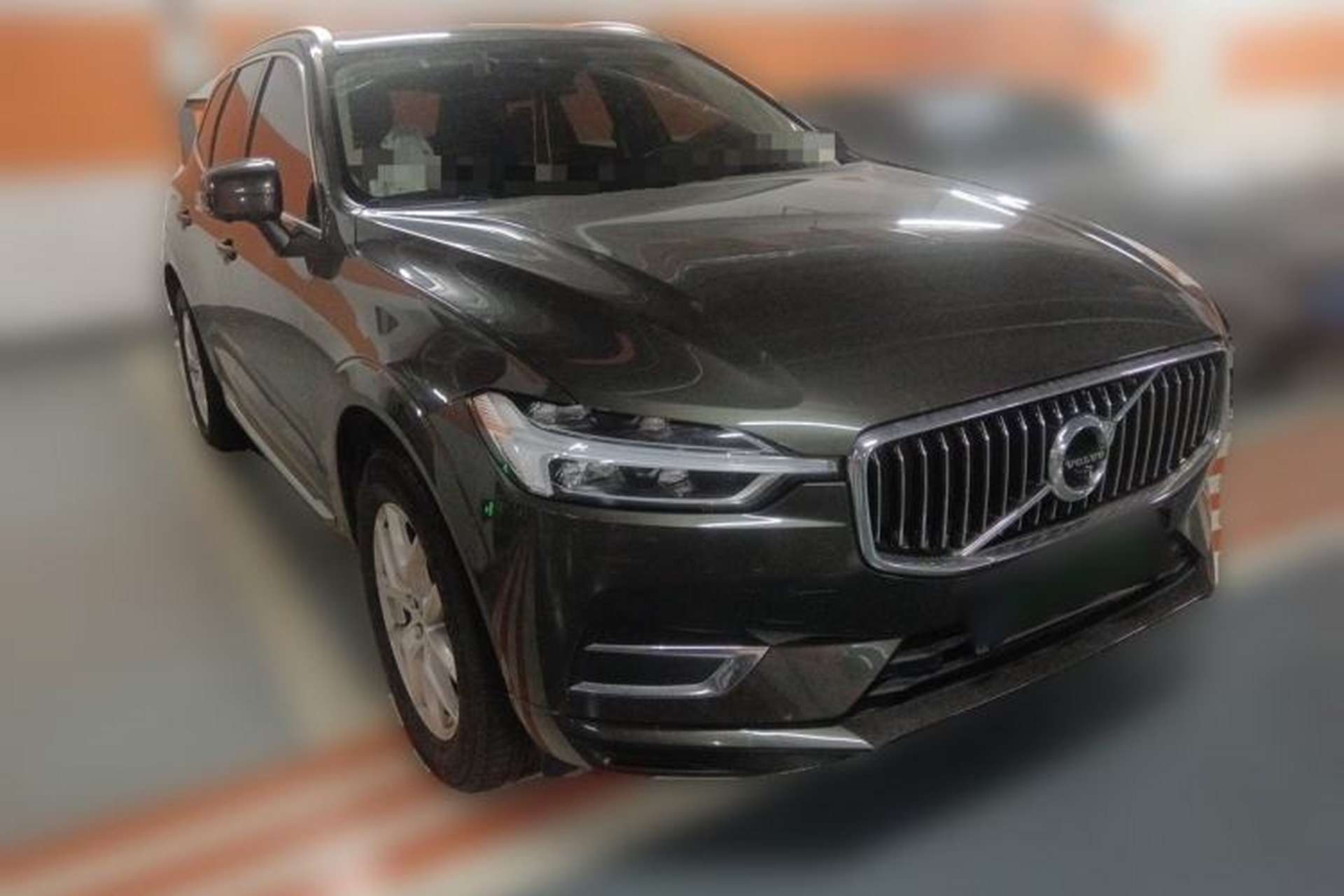 Used Volvo XC60 2020 T5 4x4 Zhiyi Luxury Edition Front Right 45 Deg