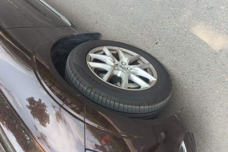 Used Volvo XC60 2020 T5 4x4 Zhiyi Luxury Edition Left Front Wheel Hub