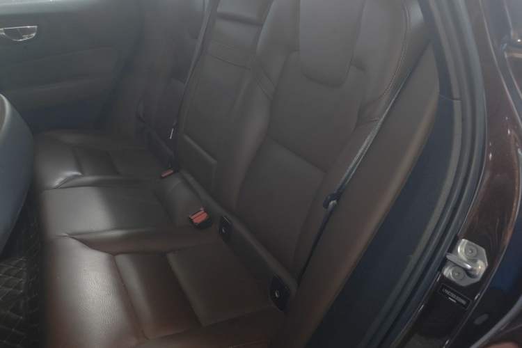 Used Volvo XC60 2020 T5 4x4 Zhiyi Luxury Edition Left Rear Seat