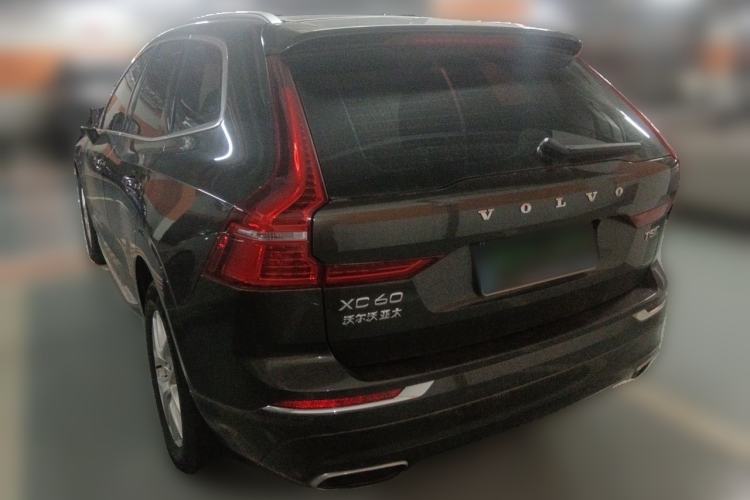 Used Volvo XC60 2020 T5 4x4 Zhiyi Luxury Edition Rear Left 45 Deg