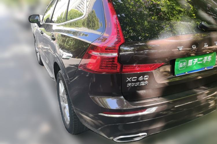 Used Volvo XC60 2020 T5 4x4 Zhiyi Luxury Edition Rear Left 45 Deg