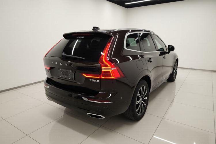 Used Volvo XC60 2020 T5 4x4 Zhiya Luxury Edition Rear Right 45 Deg