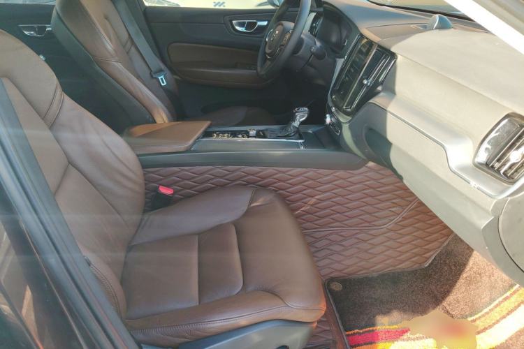 Used Volvo XC60 2020 T5 4x4 Zhiyi Luxury Edition Right Front Seat