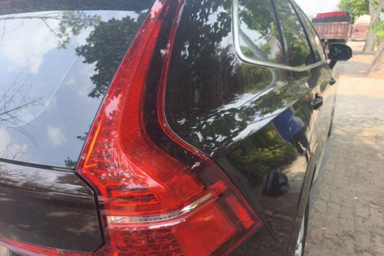 Used Volvo XC60 2020 T5 4x4 Zhiyi Luxury Edition Right Rear Taillight