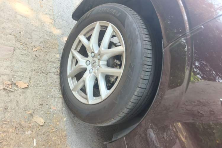 Used Volvo XC60 2020 T5 4x4 Zhiyi Luxury Edition Right Rear Wheel Hub
