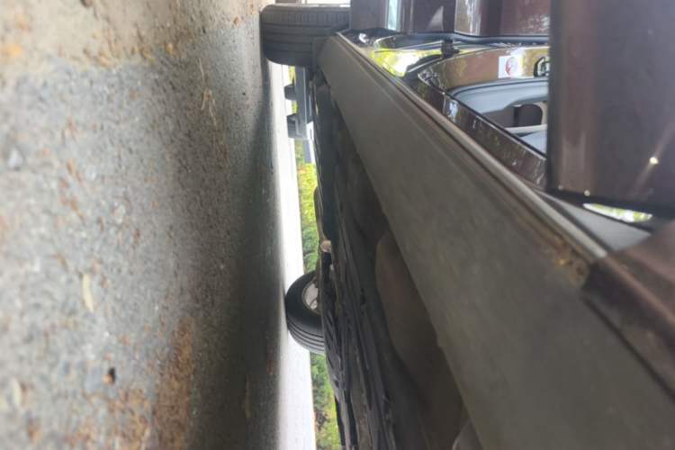 Used Volvo XC60 2020 T5 4x4 Zhiyi Luxury Edition Right Side Sill
