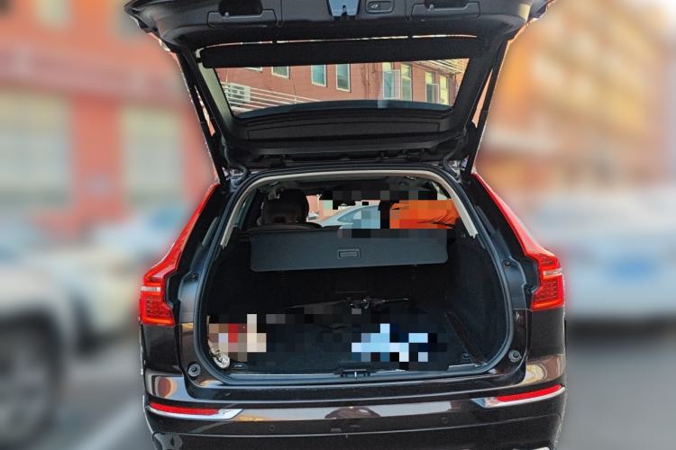 Used Volvo XC60 2020 T5 4x4 Zhiyi Luxury Edition Trunk