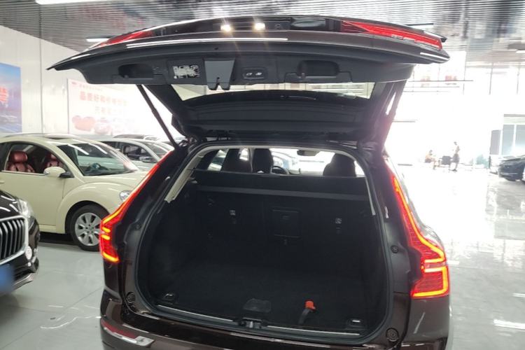 Used Volvo XC60 2020 T5 4x4 Zhiya Luxury Edition Trunk
