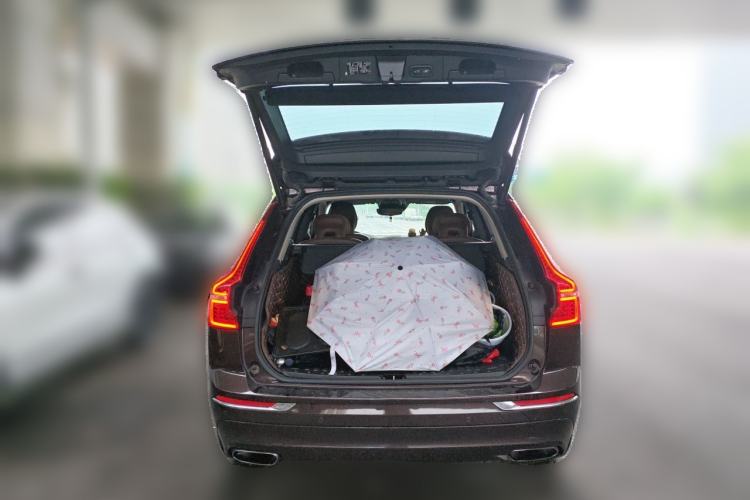 Used Volvo XC60 2020 T5 4x4 Smart Luxury Edition Trunk