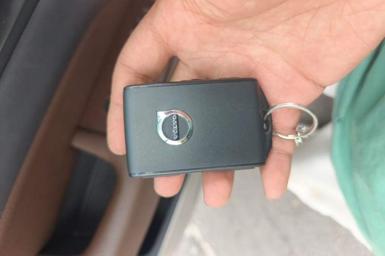 Used Volvo XC60 2020 T5 4x4 Zhiyi Luxury Edition Vehicle Key