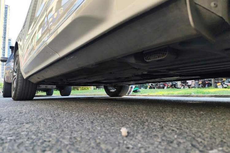 Used Volvo XC60 2020 T5 4x4 Smart Luxury Edition Chassis Rear Left