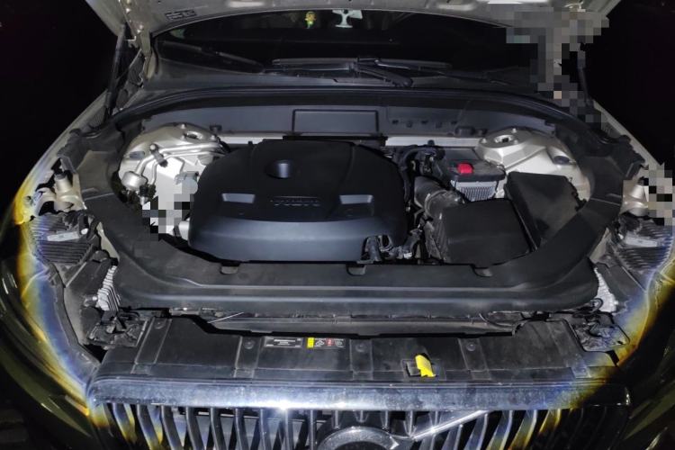Used Volvo XC60 2020 T5 4x4 Zhiyi Luxury Edition Engine Bay