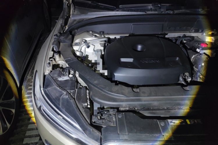 Used Volvo XC60 2020 T5 4x4 Zhiyi Luxury Edition Engine Bay Right