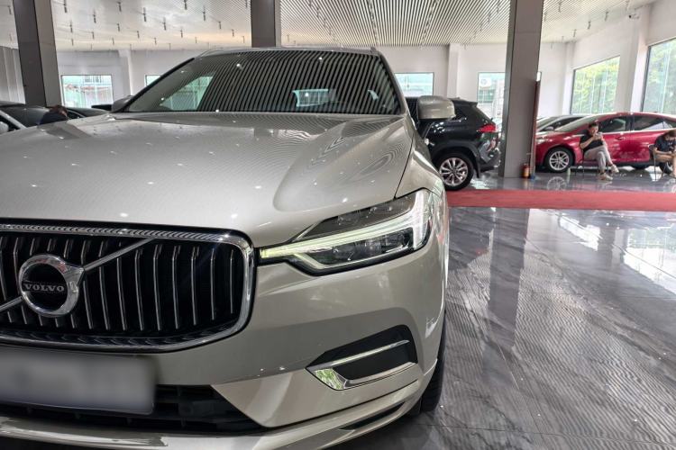 Used Volvo XC60 2020 T5 4x4 Smart Luxury Edition Exterior 5