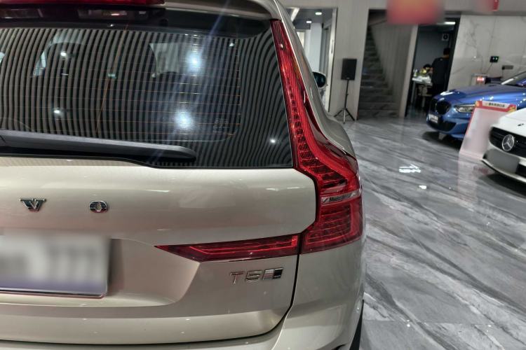 Used Volvo XC60 2020 T5 4x4 Smart Luxury Edition Exterior 7