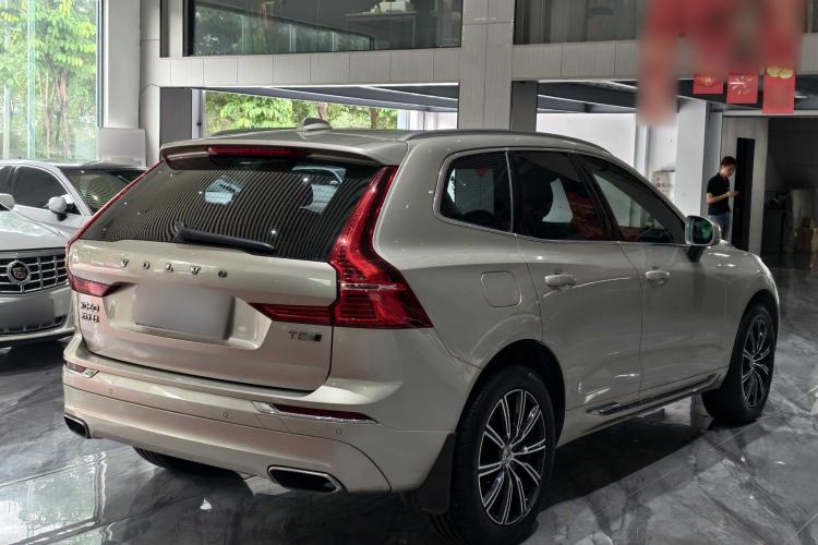 Used Volvo XC60 2020 T5 4x4 Smart Luxury Edition Exterior 9