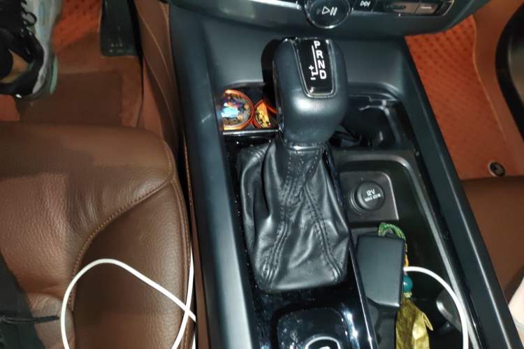 Used Volvo XC60 2020 T5 4x4 Zhiyi Luxury Edition Gear Lever