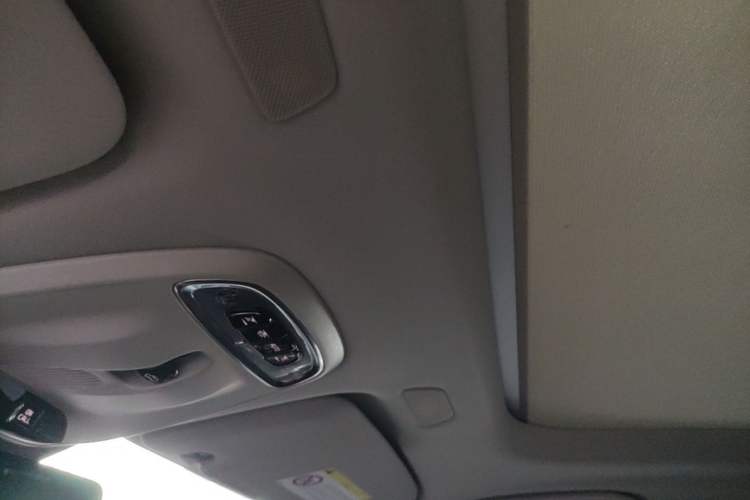 Used Volvo XC60 2020 T5 4x4 Smart Luxury Edition Headliner