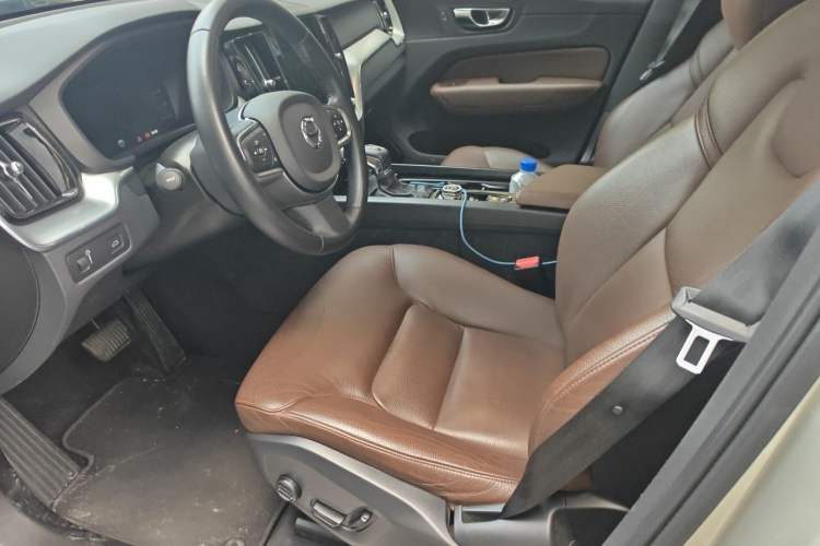 Used Volvo XC60 2020 T5 4x4 Zhiyi Luxury Edition Left Front Seat