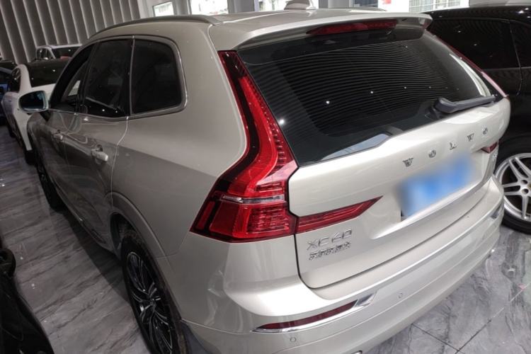 Used Volvo XC60 2020 T5 4x4 Smart Luxury Edition Rear Left 45 Deg