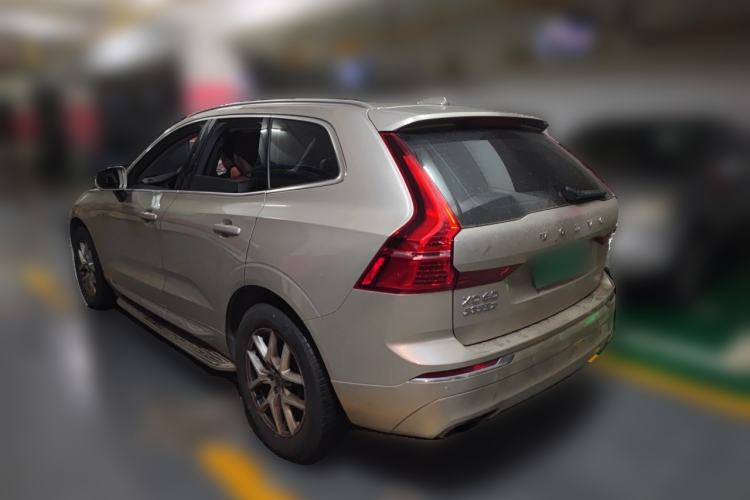 Used Volvo XC60 2020 T5 4x4 Zhiyi Luxury Edition Rear Left 45 Deg