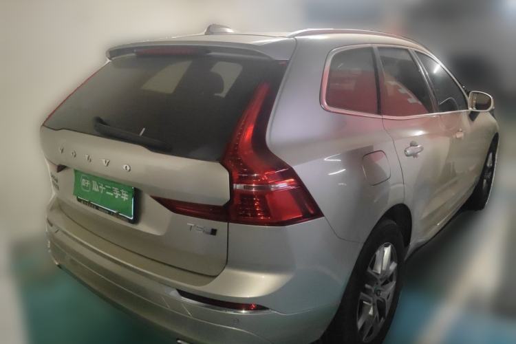 Used Volvo XC60 2020 T5 4x4 Zhiyi Luxury Edition Rear Right 45 Deg