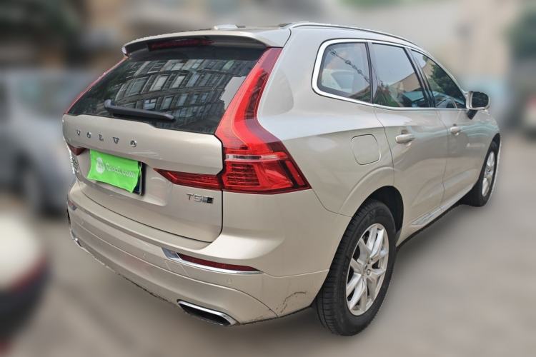Used Volvo XC60 2020 T5 4x4 Zhiyi Luxury Edition Rear Right 45 Deg