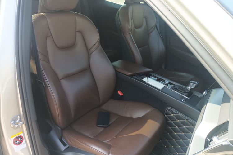 Used Volvo XC60 2020 T5 4x4 Zhiyi Luxury Edition Right Front Seat