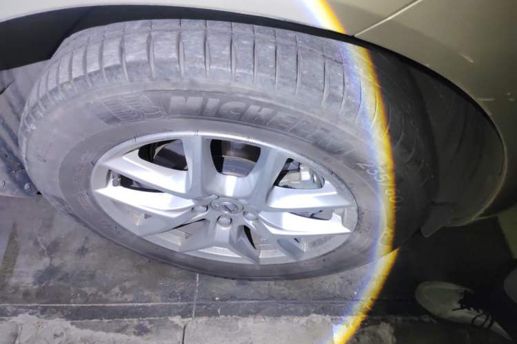 Used Volvo XC60 2020 T5 4x4 Zhiyi Luxury Edition Right Front Wheel Hub