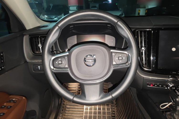 Used Volvo XC60 2020 T5 4x4 Zhiyi Luxury Edition Steering Wheel