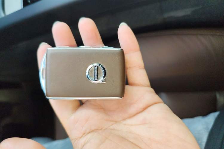 Used Volvo XC60 2020 T5 4x4 Smart Luxury Edition Vehicle Key