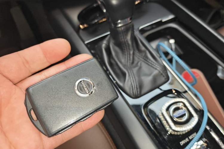 Used Volvo XC60 2020 T5 4x4 Zhiyi Luxury Edition Vehicle Key