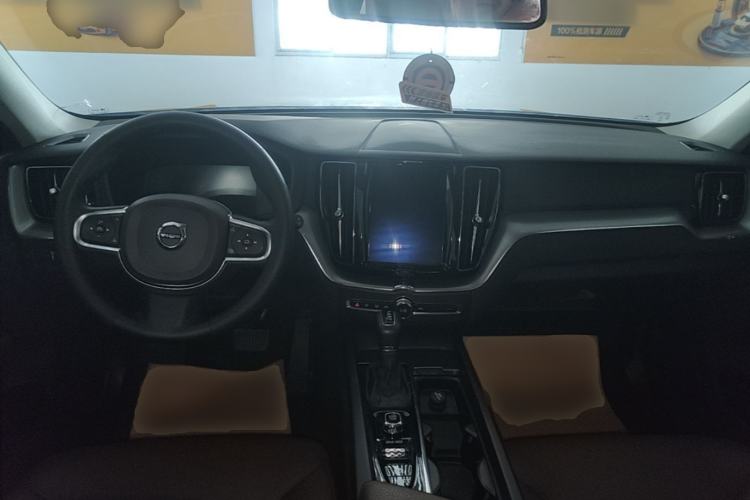 Used Volvo XC60 2020 T5 4x4 Zhiyi Luxury Edition Center Console