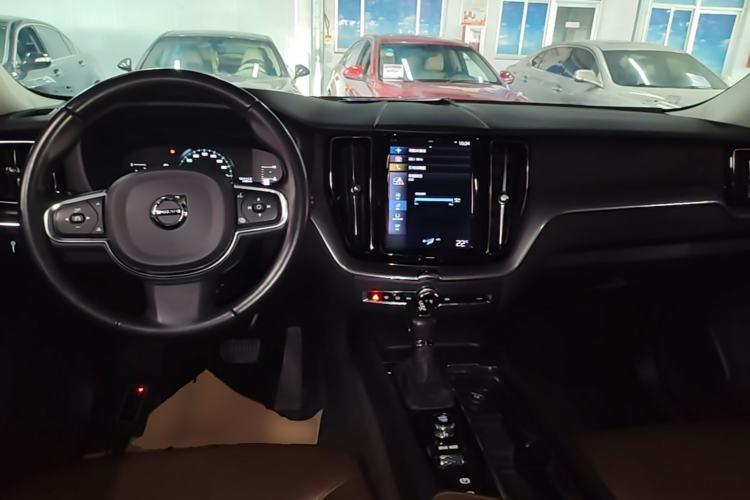 Used Volvo XC60 2020 T5 4x4 Zhiyi Luxury Edition Center Console