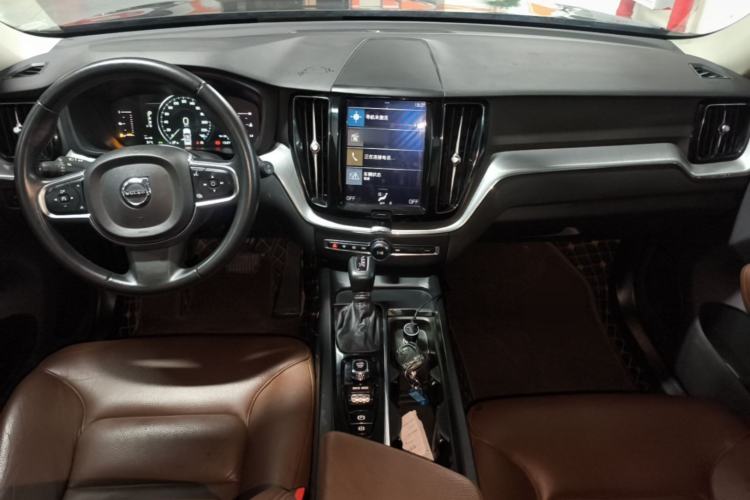 Used Volvo XC60 2020 T5 4x4 Zhiyi Luxury Edition Center Console