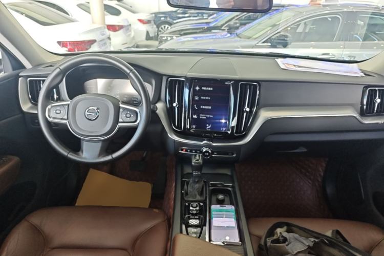 Used Volvo XC60 2020 T5 4x4 Zhiyi Luxury Edition Center Console