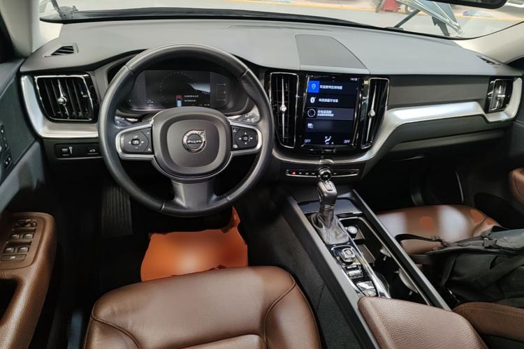 Used Volvo XC60 2020 T5 4x4 Zhiyi Luxury Edition Center Console