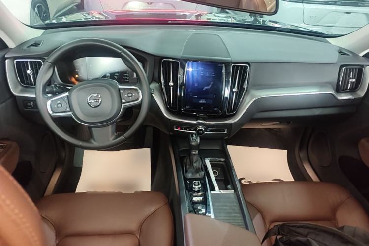 Used Volvo XC60 2020 T5 4x4 Zhiyi Luxury Edition Center Console