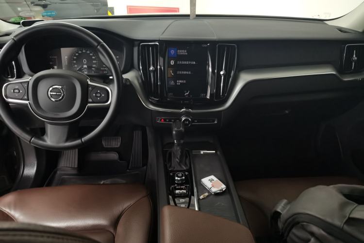 Used Volvo XC60 2020 T5 4x4 Zhiyi Luxury Edition Center Console