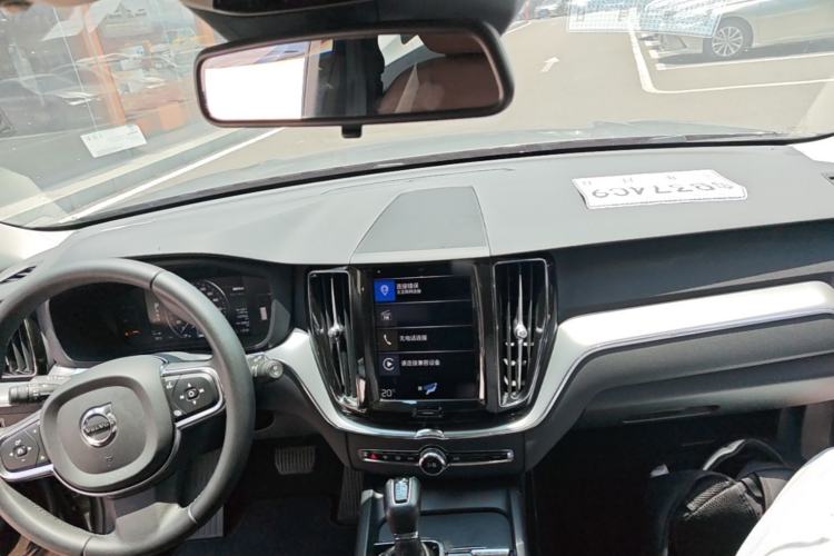 Used Volvo XC60 2020 T5 4x4 Zhiyi Luxury Edition Center Console