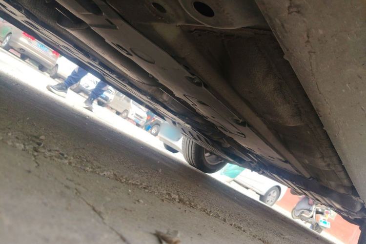 Used Volvo XC60 2020 T5 4x4 Zhiyi Luxury Edition Chassis Front Left