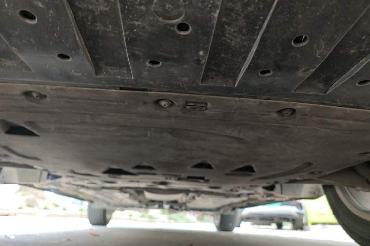 Used Volvo XC60 2020 T5 4x4 Zhiyi Luxury Edition Chassis Front