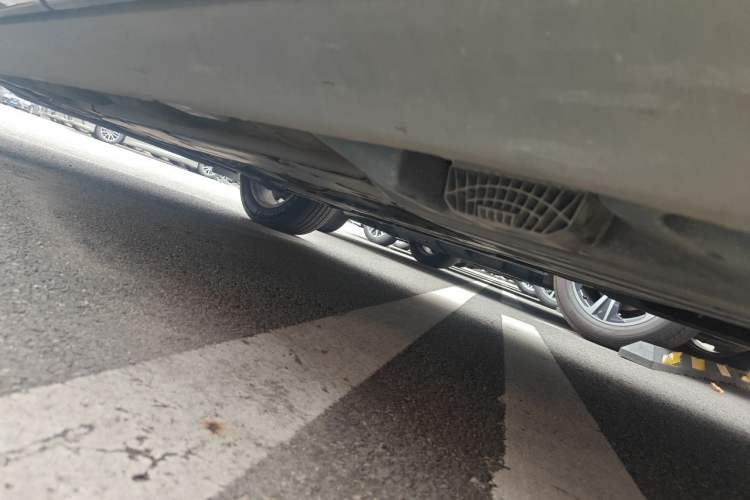 Used Volvo XC60 2020 T5 4x4 Zhiyi Luxury Edition Chassis Rear Left