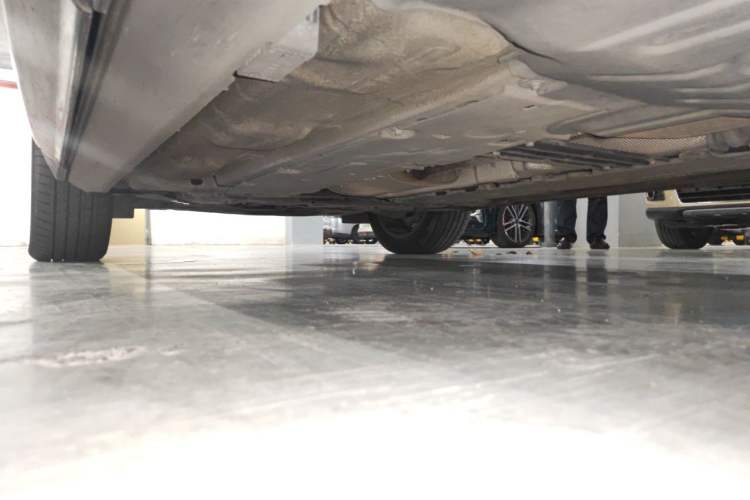 Used Volvo XC60 2020 T5 4x4 Smart Luxury Edition Chassis Rear Left