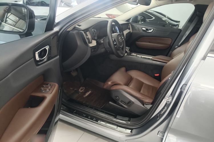 Used Volvo XC60 2020 T5 4x4 Zhiya Luxury Edition Driver Seat