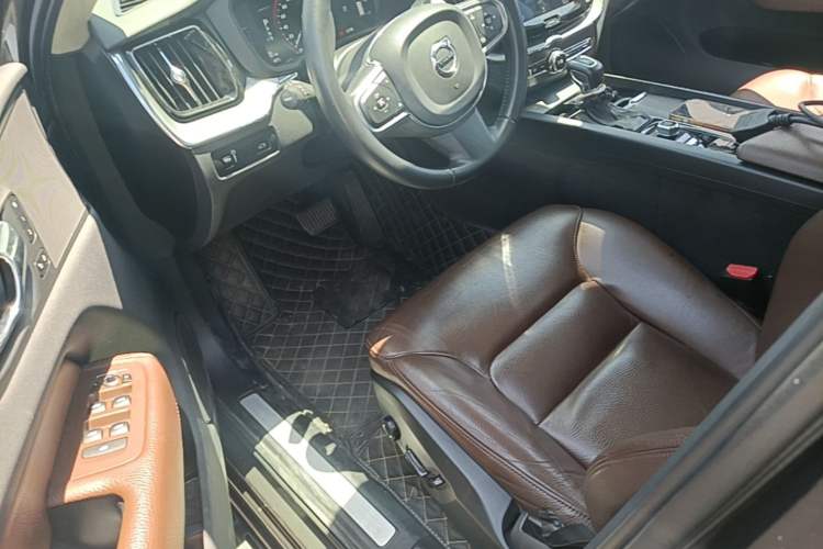 Used Volvo XC60 2020 T5 4x4 Zhiyi Luxury Edition Driver Seat