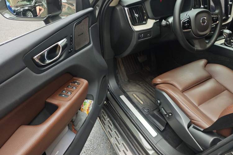 Used Volvo XC60 2020 T5 4x4 Zhiya Luxury Edition Driver Seat